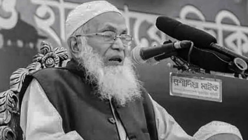পটিয়া মাদরাসার সদরে মুহতামিম মুফতী আহমদ উল্লাহ আর নেই