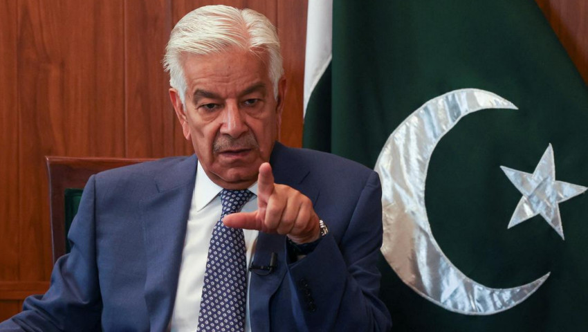 কাবুলের মঞ্চস্থ করা নাটক পরিচালিত হচ্ছে দিল্লি থেকে : পাক প্রতিরক্ষামন্ত্রী