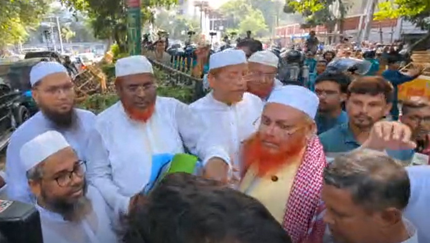 সমমনা ৮ দলের পদযাত্রায় পুলিশের বাধা