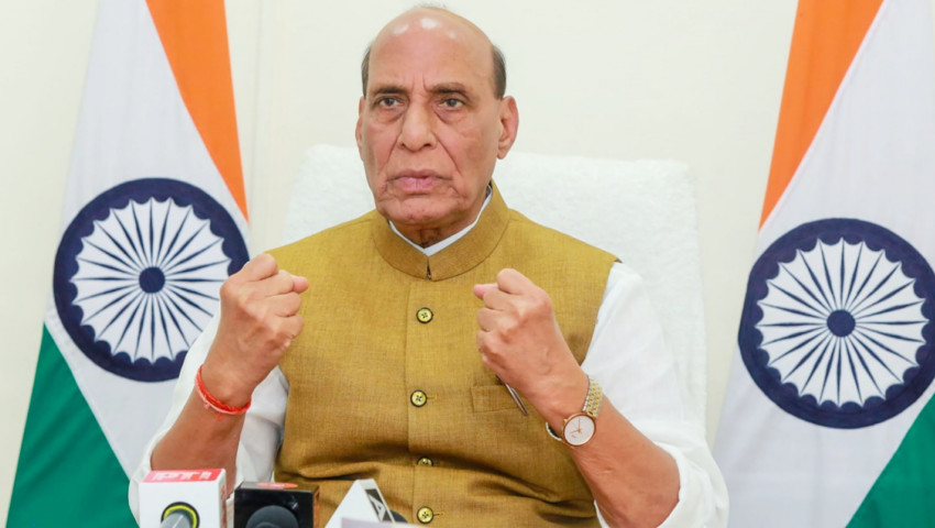 ড. ইউনূসকে ভাবনাচিন্তা করে কথা বলতে বললেন ভারতের প্রতিরক্ষামন্ত্রী