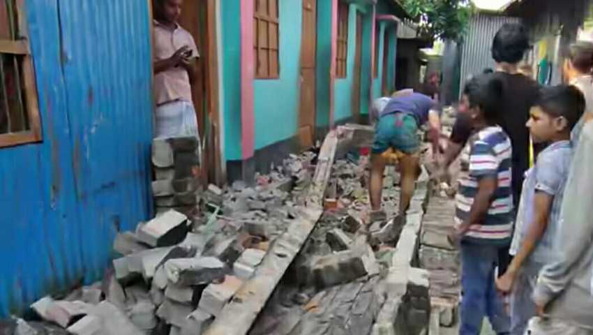 নারায়ণগঞ্জে ভূমিকম্পে দেয়াল ধসে নিহত মা, আহত মেয়ে