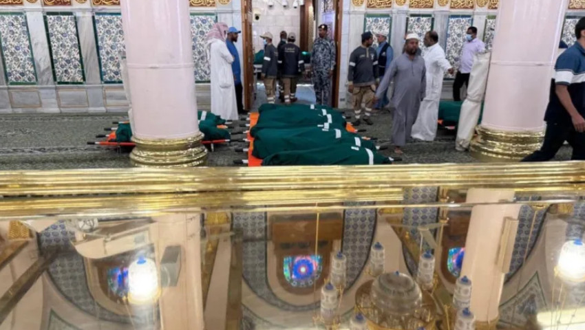 সড়ক দুর্ঘটনায় নিহত ৪২ ভারতীয় ওমরাহ যাত্রী; দাফন হলো জান্নাতুল বাকিতে